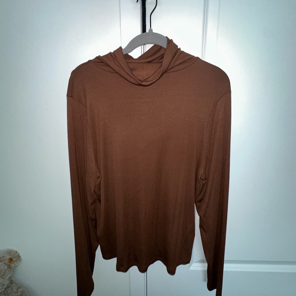 🤎 Aritzia Sunday Best Ultra-Soft Turtleneck Top – Size XL - Picture 2 of 3